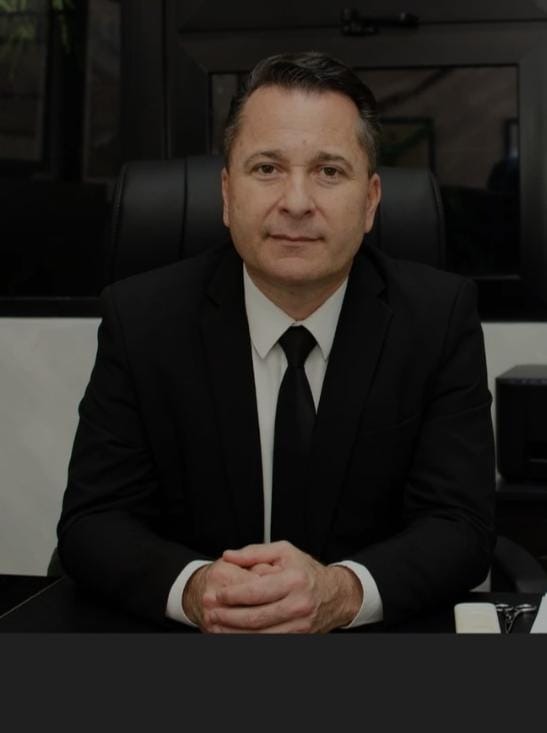 Dr. Wolney Bellucio D'Azevedo